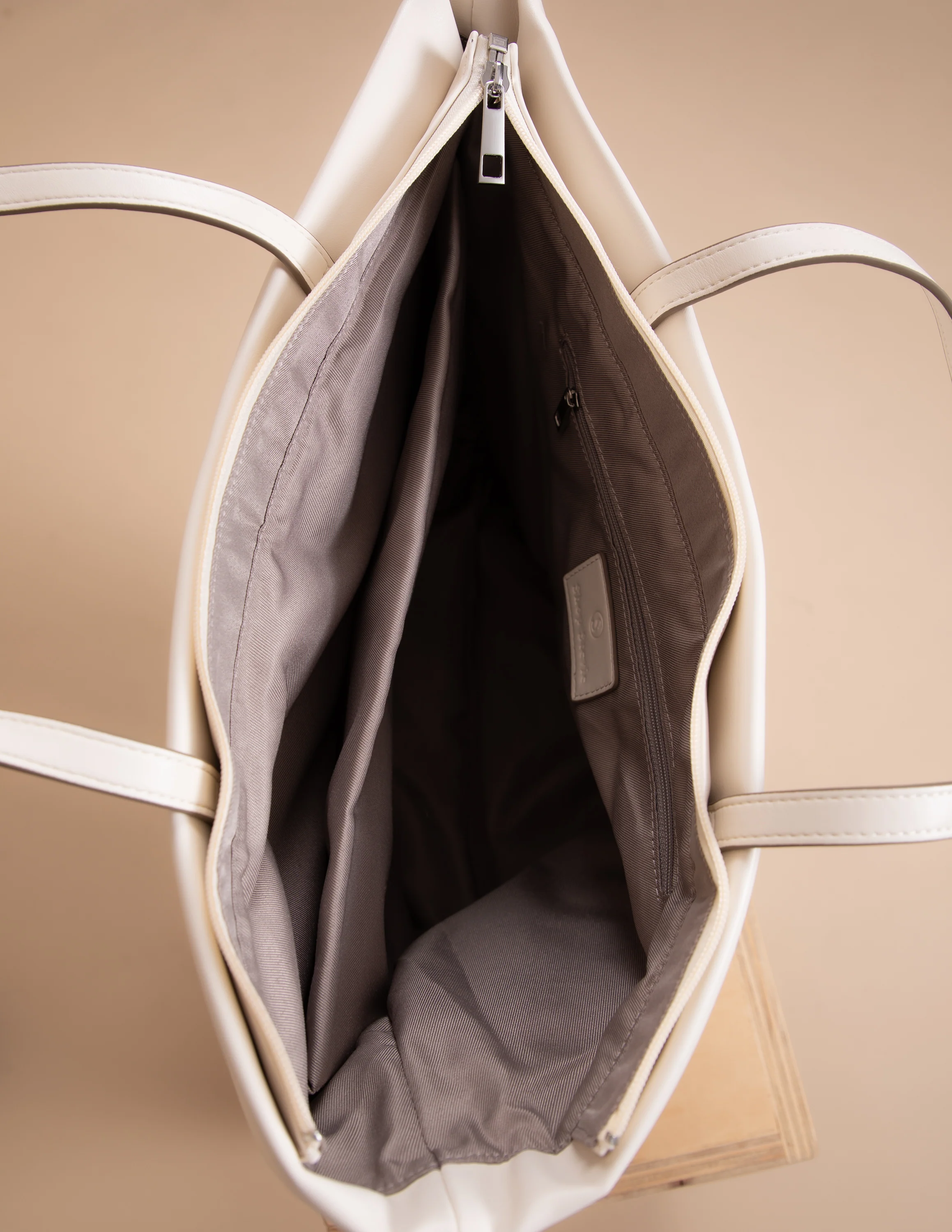 All White Temple Tote - Image 6