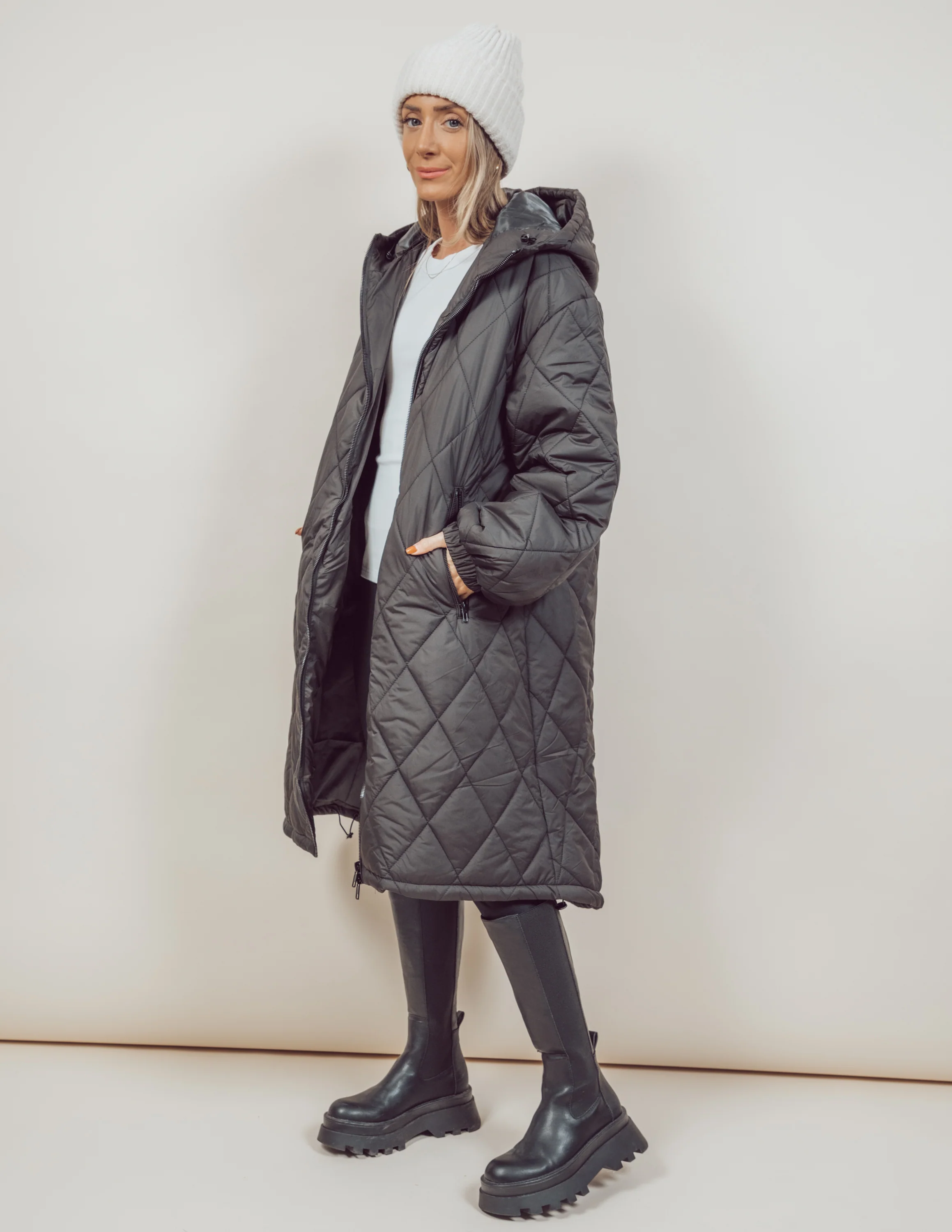Brooklyn Longline Quilted Jacket - Image 10