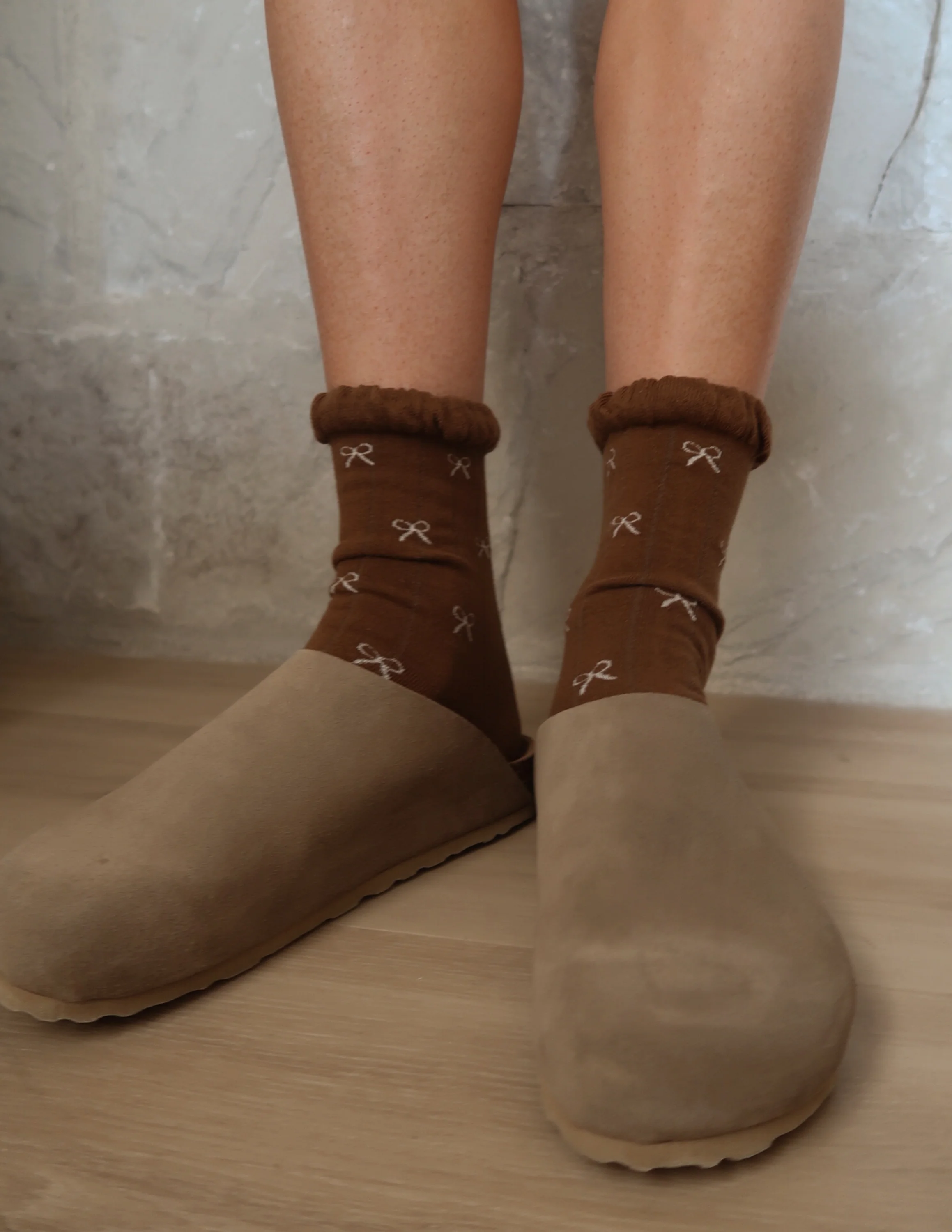Chestnut Ribbon Socks - Image 3