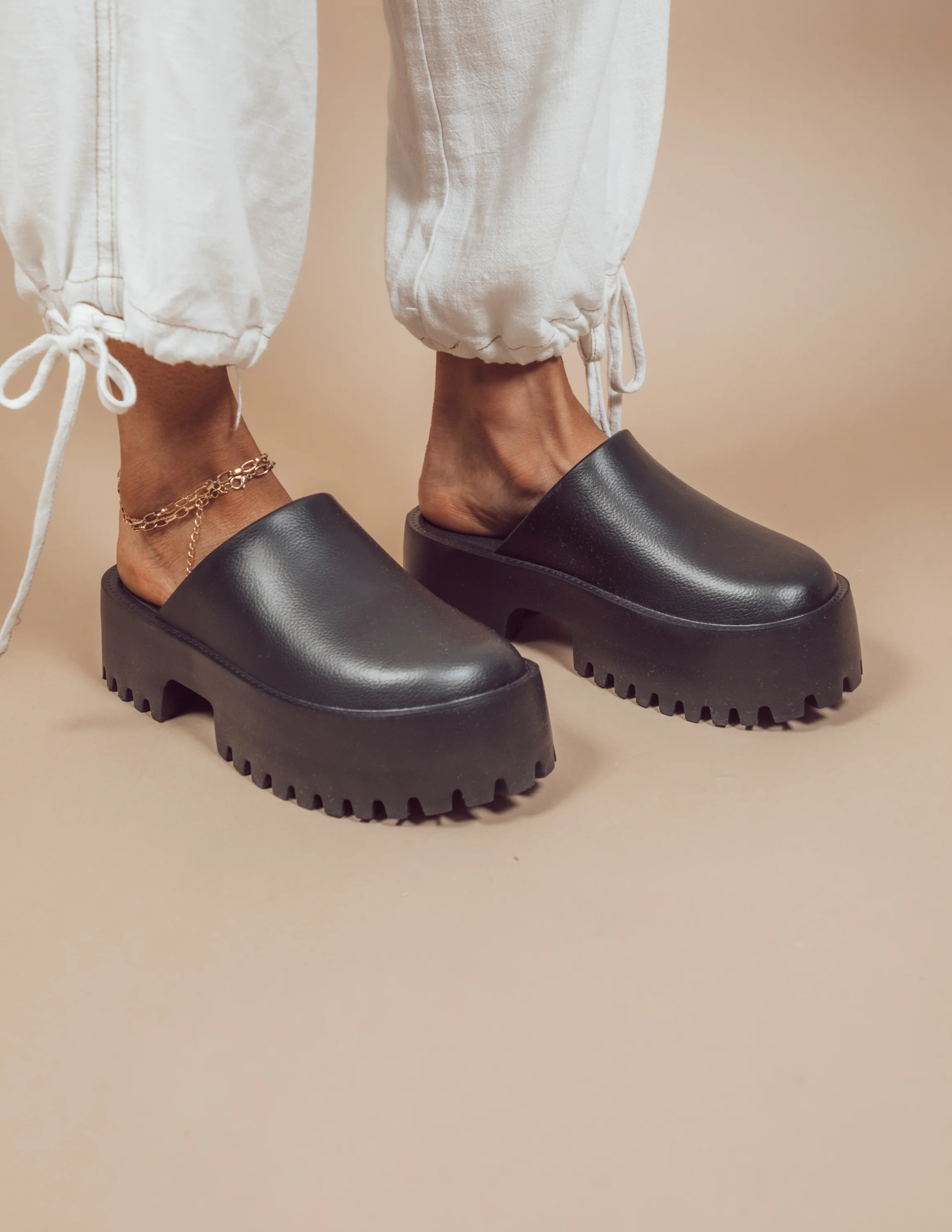 Jacqueline Platform Sandals - Image 4