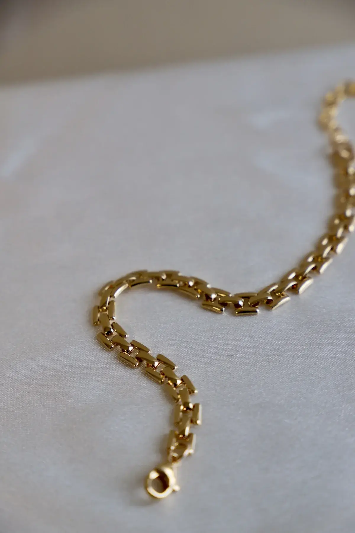 Sienna Chain Bracelet - Image 4
